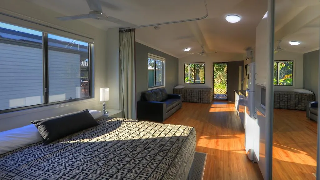 Tin Can Bay Tourist Park Villa 3*, Tin Can Bay Australia